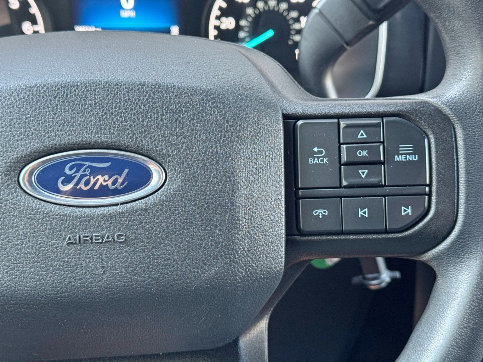 Used 2023 Ford F150 Lariat RWD image 19