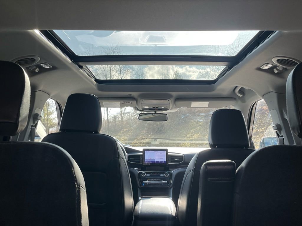 Used 2022 Ford Explorer Limited w/ Equipment Group 301A image 20