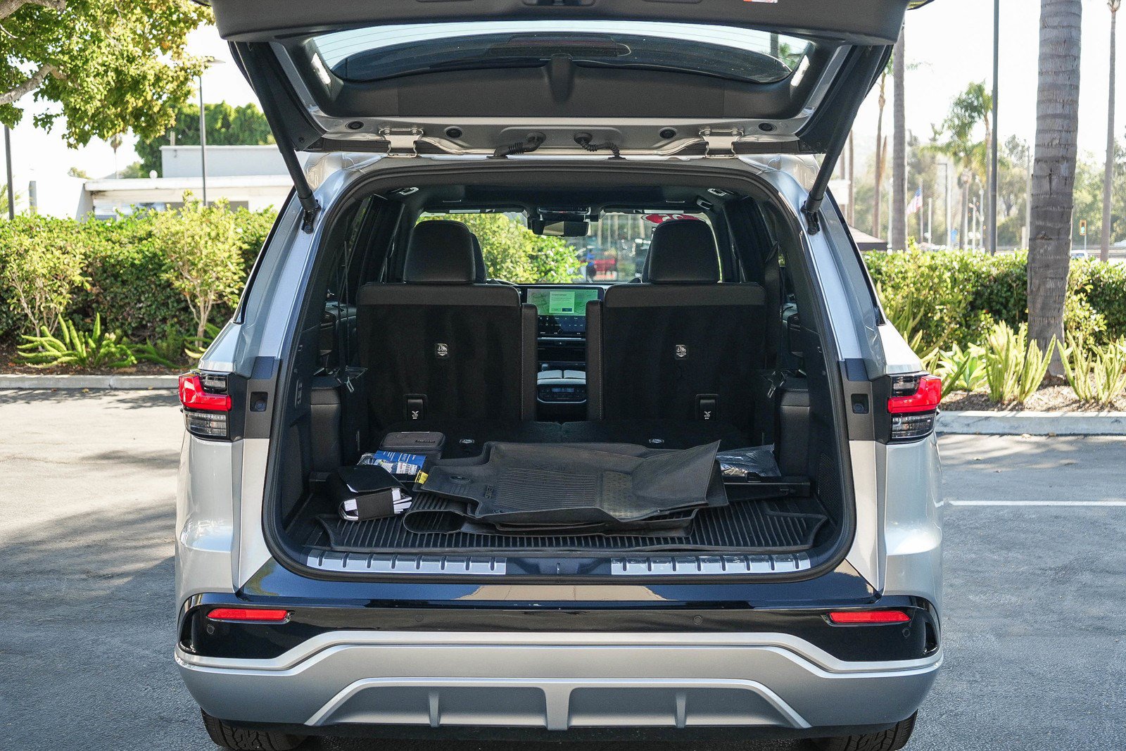 Certified 2025 Lexus TX 500h AWD w/ Technology Package image 25