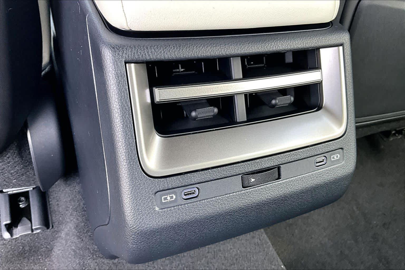 New 2026 Lexus ES 350e FWD image 13