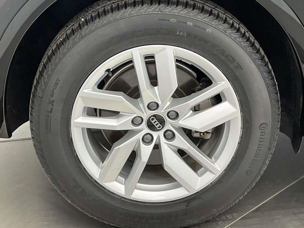 Certified 2022 Audi Q5 2.0T Premium w/ Convenience Package image 13