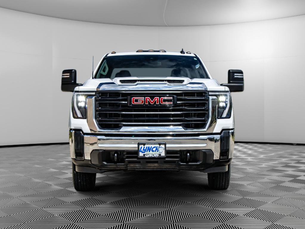 Used 2024 GMC Sierra 2500 Pro w/ Convenience Package AWD/4WD image 5
