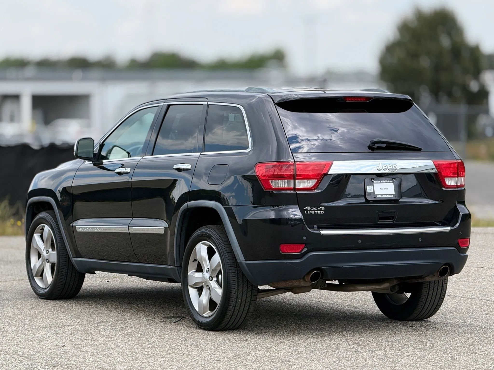 Used 2012 Jeep Grand Cherokee Limited AWD/4WD image 10