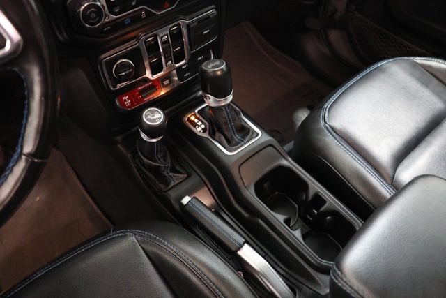 Used 2022 Jeep Wrangler Unlimited Rubicon 4xe w/ Dual Top Group AWD/4WD image 31