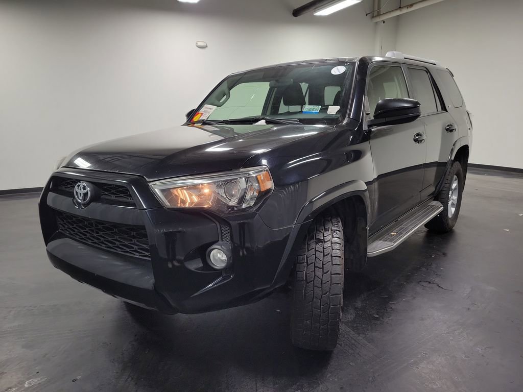 Used 2018 Toyota 4Runner SR5 image 4