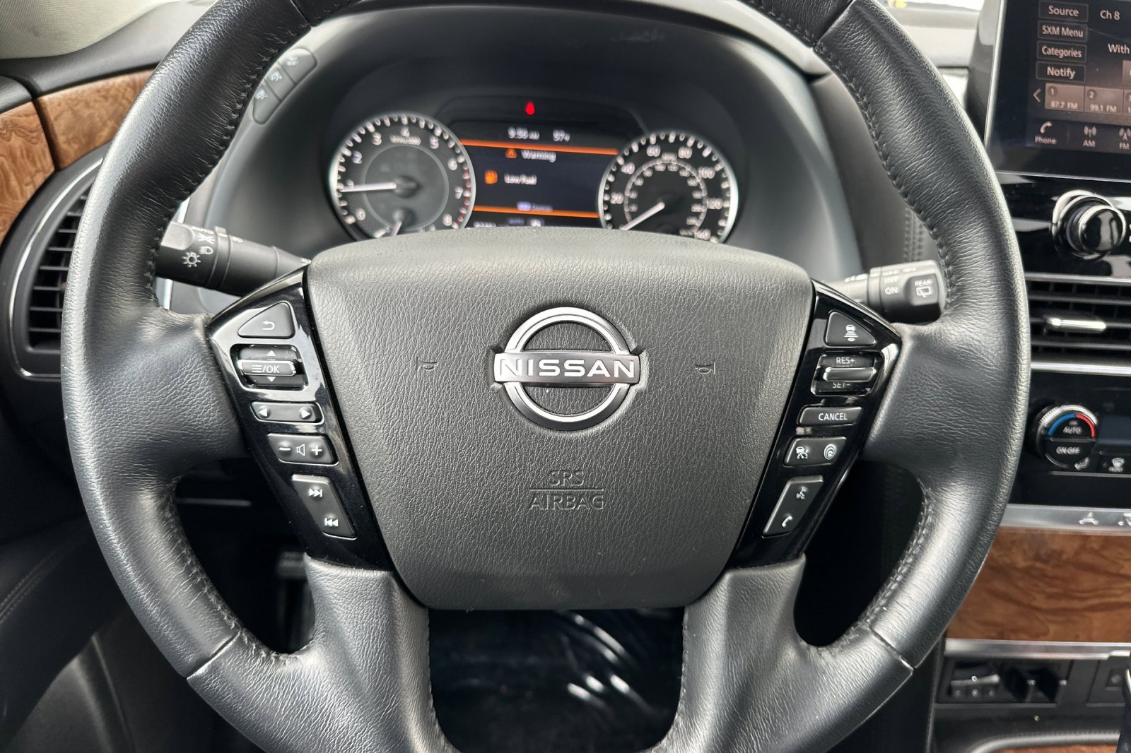 Used 2022 Nissan Armada SL w/ Captain's Chairs Package image 28