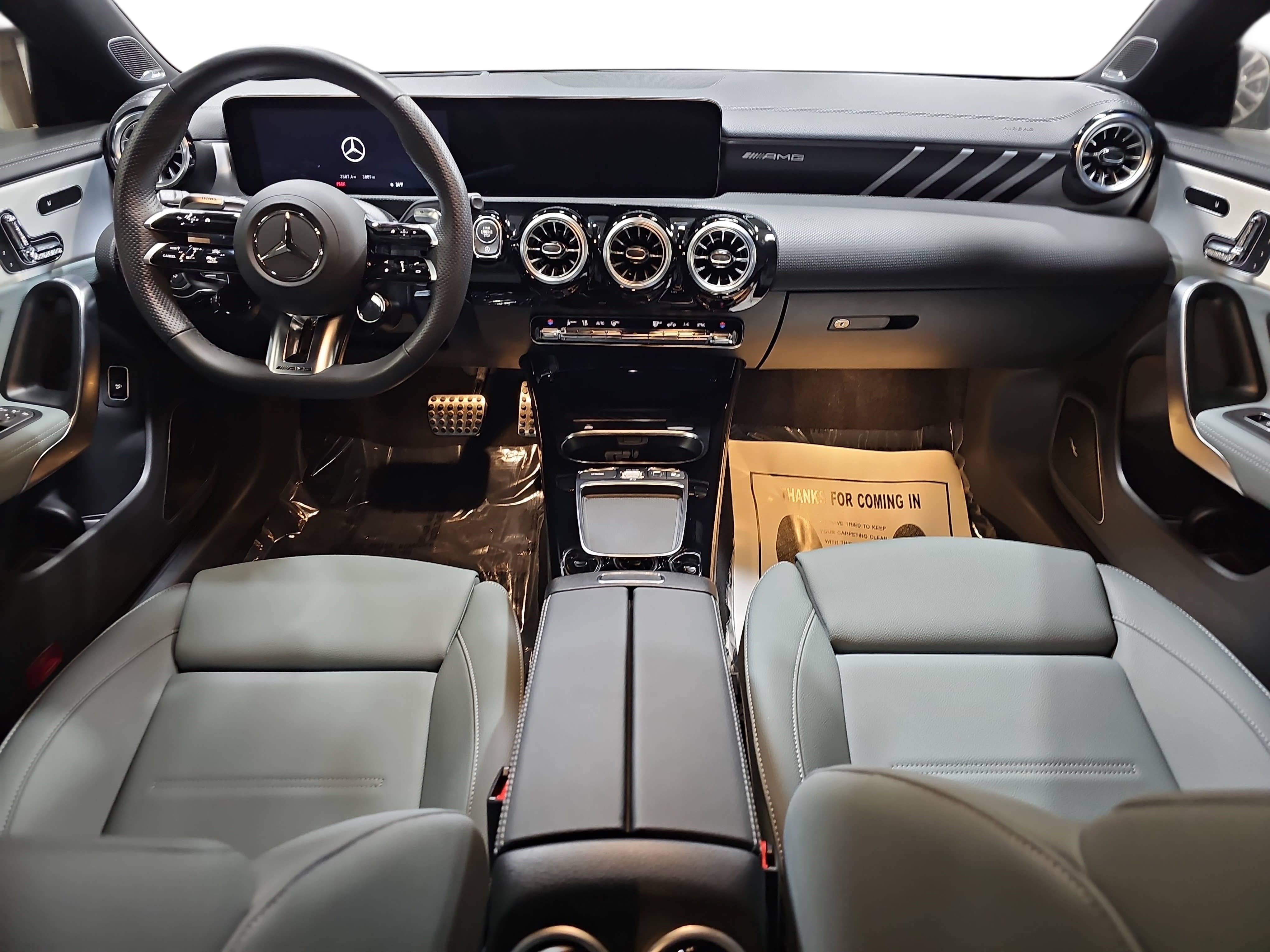 Used 2025 Mercedes-Benz CLA 35 AMG 4MATIC image 10
