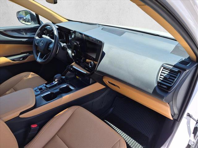 Used 2026 Lexus NX 350h FWD w/ Accessory Package (2T) image 22