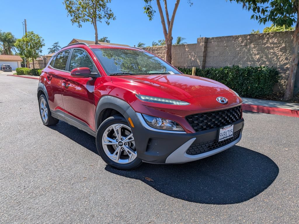 Certified 2023 Hyundai Kona SEL AWD/4WD image 2