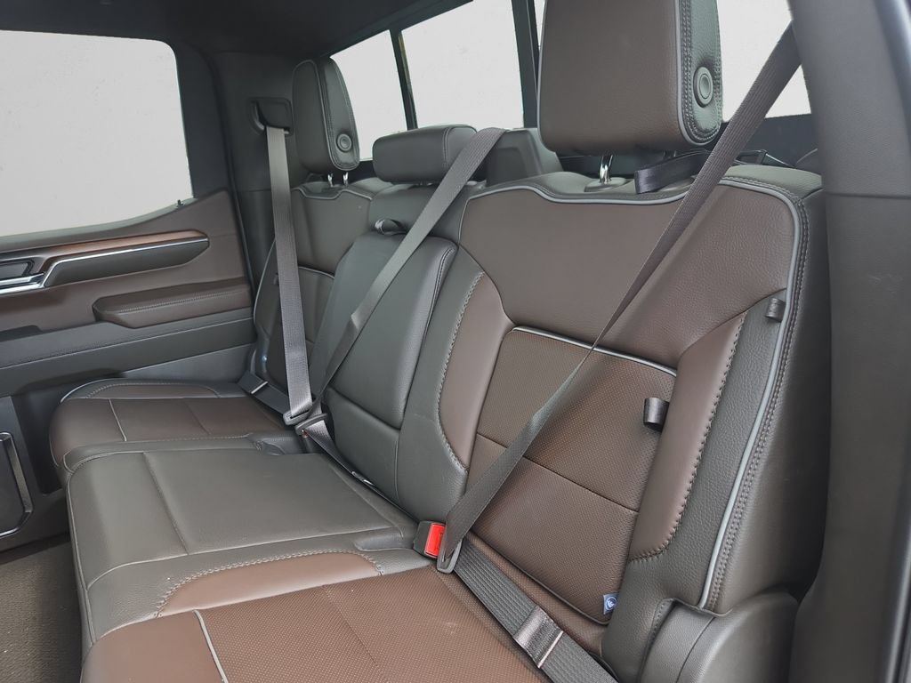 Used 2024 GMC Sierra 1500 Denali w/ Denali Reserve Package AWD/4WD image 14