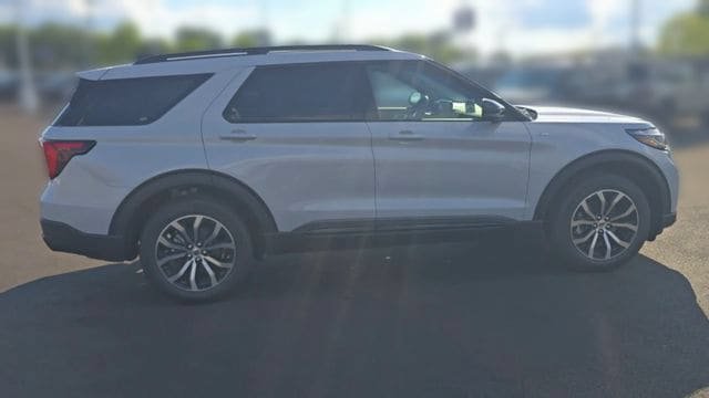 New 2026 Ford Explorer ST-Line AWD/4WD video 2