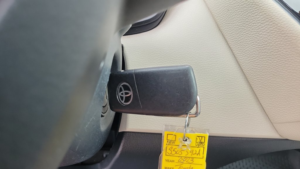 Used 2023 Toyota Corolla LE FWD image 21