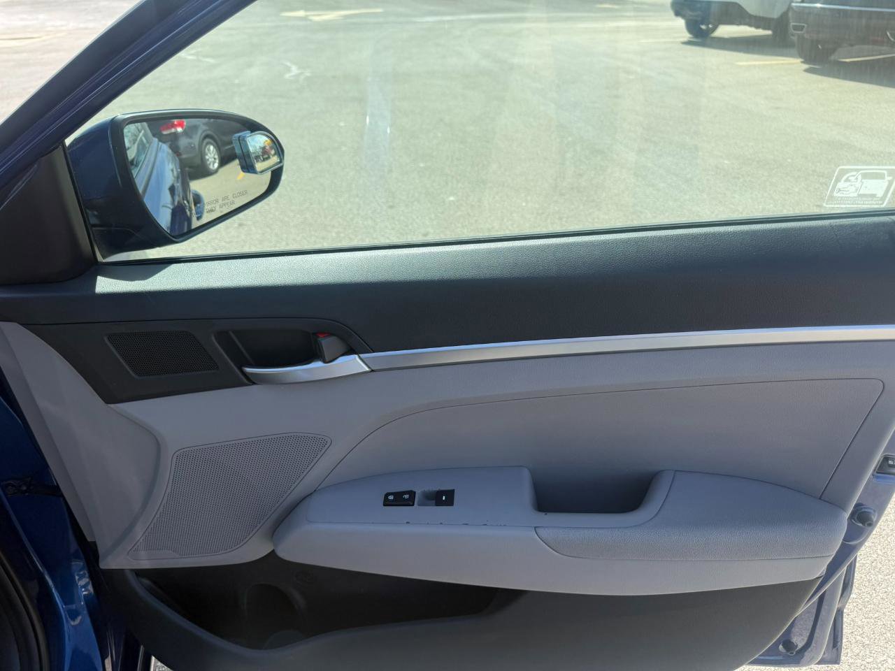 Used 2020 Hyundai Elantra SE image 21