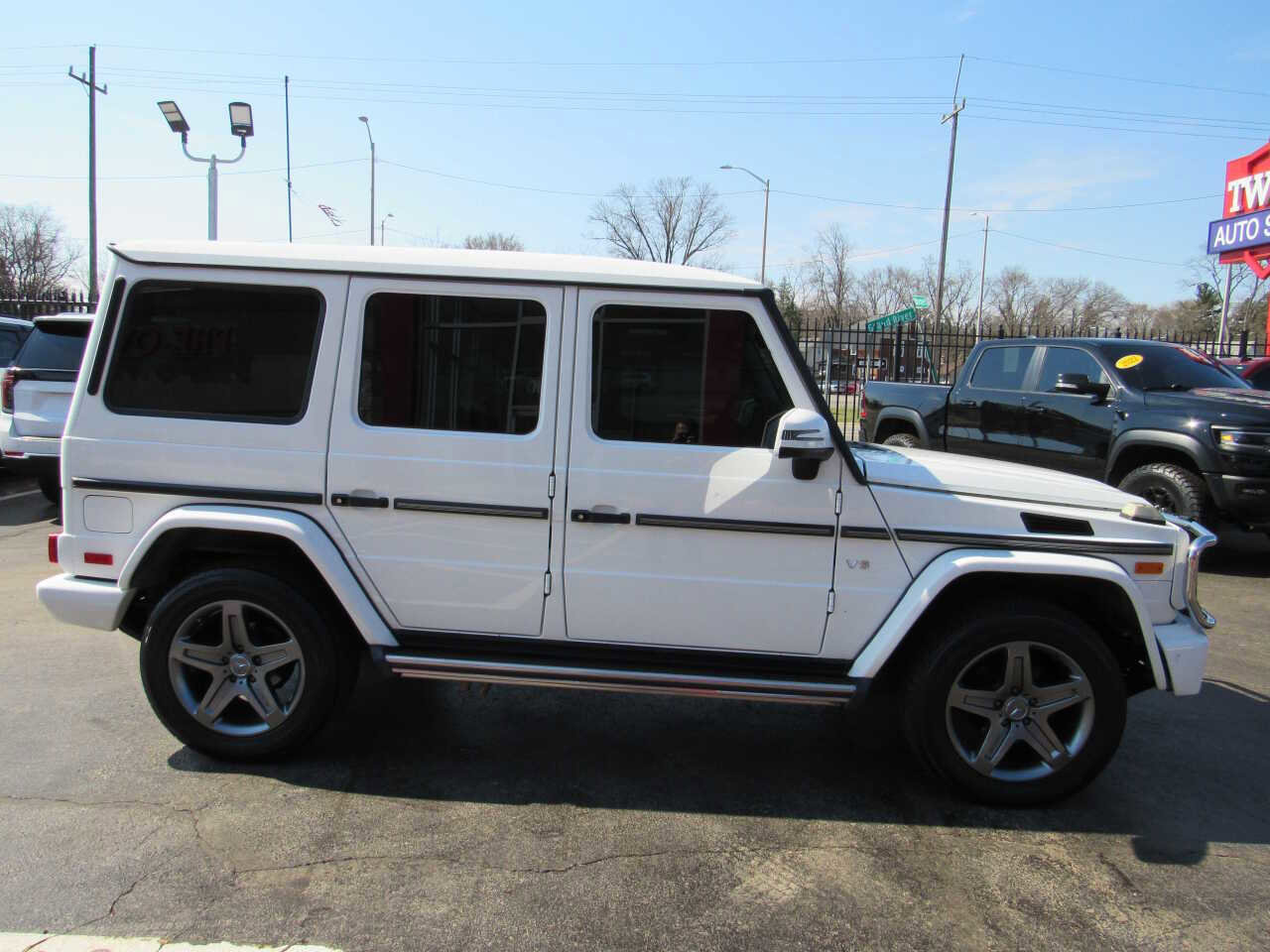 Used 2016 Mercedes-Benz G 550 image 4