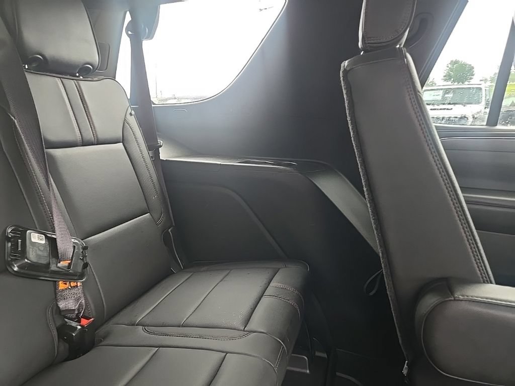 Used 2021 Chevrolet Tahoe RST w/ Luxury Package AWD/4WD image 95