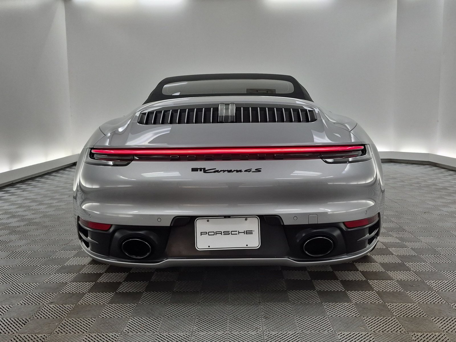 Certified 2020 Porsche 911 Carrera 4S AWD/4WD image 11