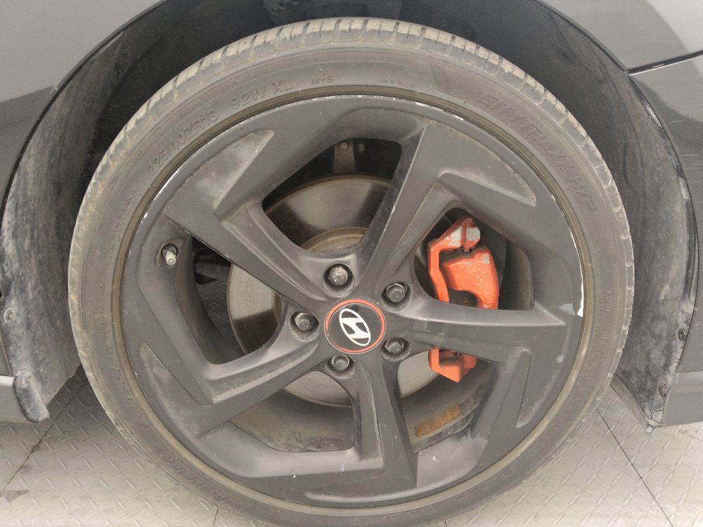 Used 2019 Hyundai Veloster Turbo FWD image 31