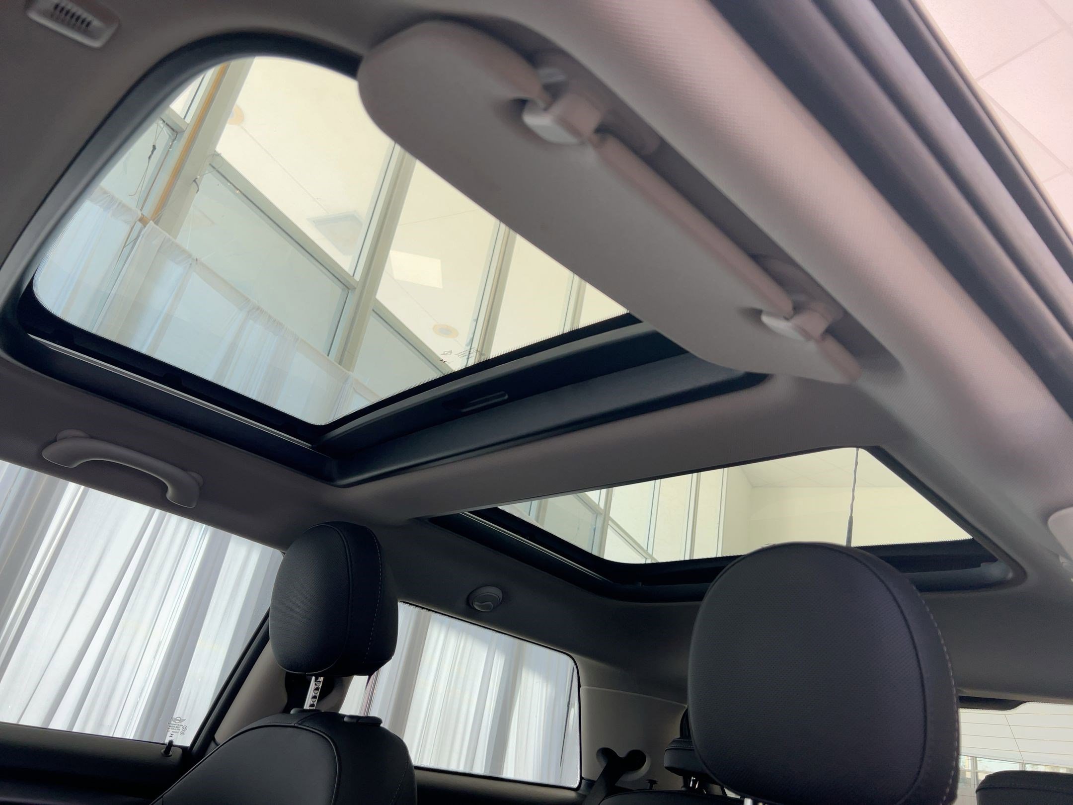 Used 2024 MINI Cooper 2-Door Hardtop image 15