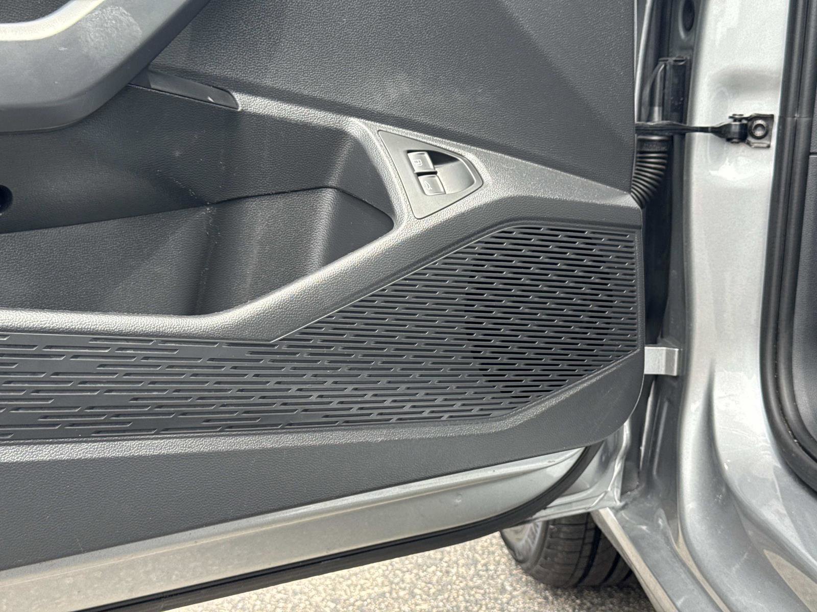 Certified 2022 Volkswagen Jetta SE image 21