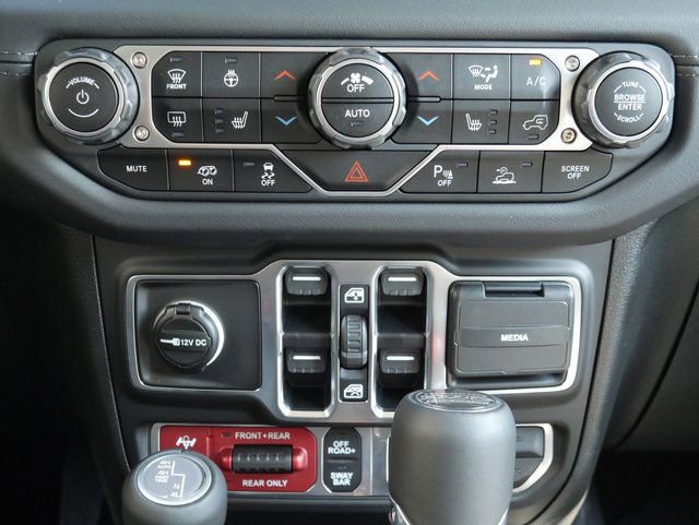 New 2025 Jeep Wrangler Unlimited Rubicon 392 image 25