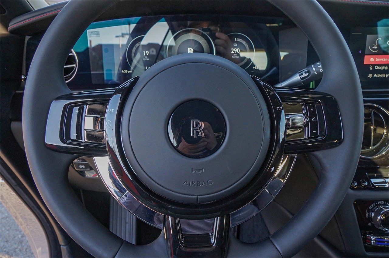 New 2026 Rolls-Royce Spectre Base image 22