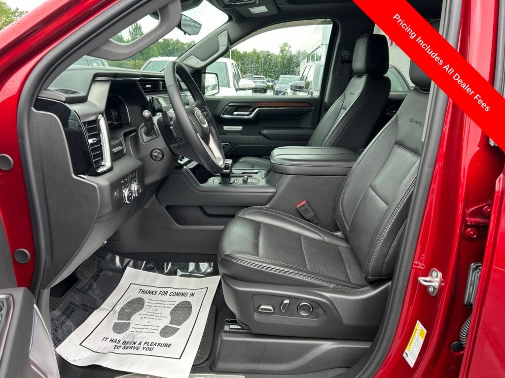 Used 2024 GMC Sierra 1500 Denali w/ Technology Package AWD/4WD image 4