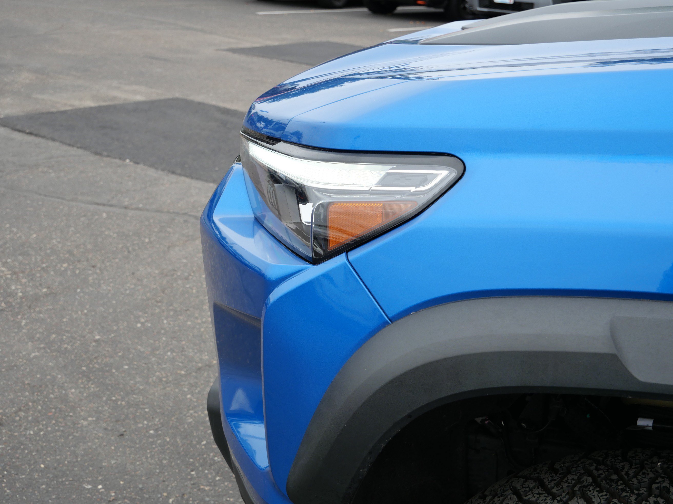 Used 2023 Chevrolet Colorado ZR2 w/ ZR2 Convenience Package III AWD/4WD image 16
