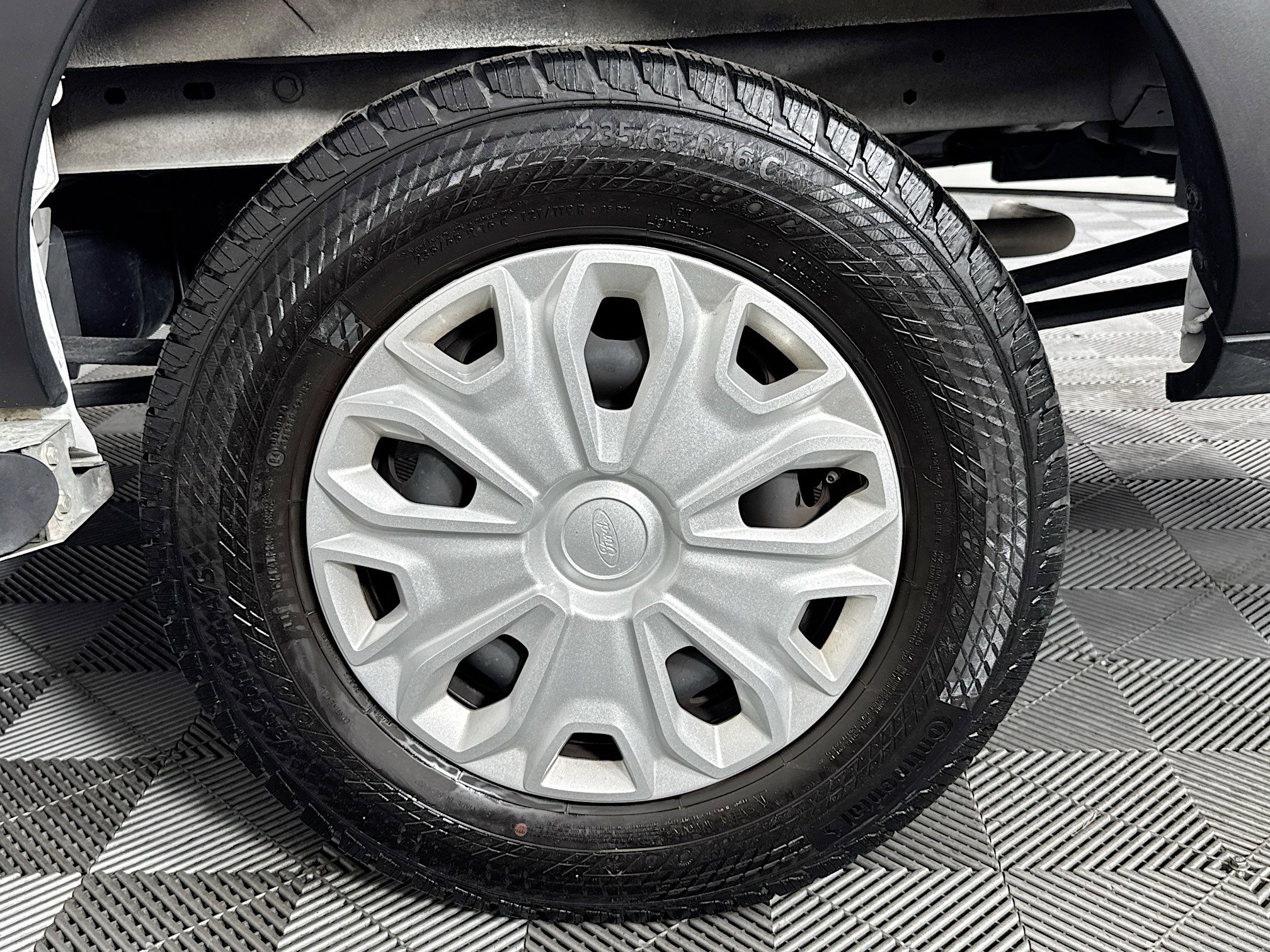 Used 2023 Ford Transit 250 Low Roof w/ Exterior Upgrade Package image 31