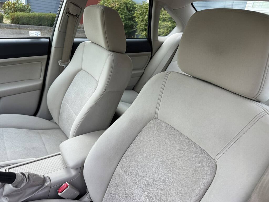 Used 2009 Subaru Legacy 2.5i Special Edition AWD/4WD image 17