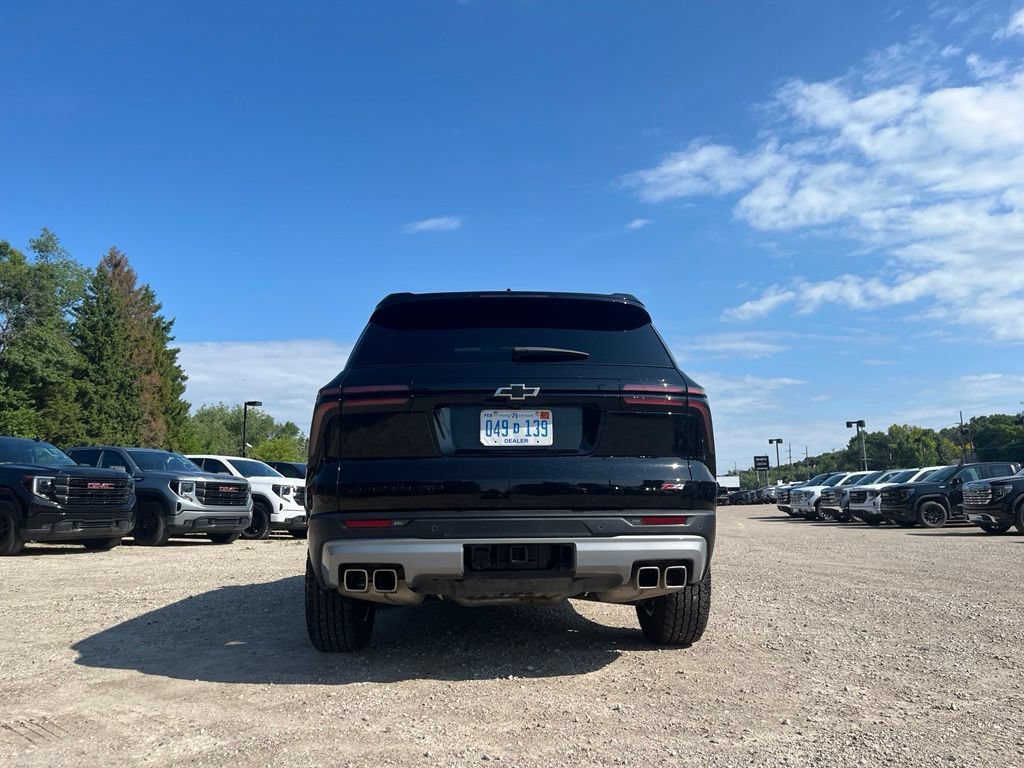 Used 2026 Chevrolet Traverse Z71 w/ LPO, Floor Liner Package AWD/4WD image 9
