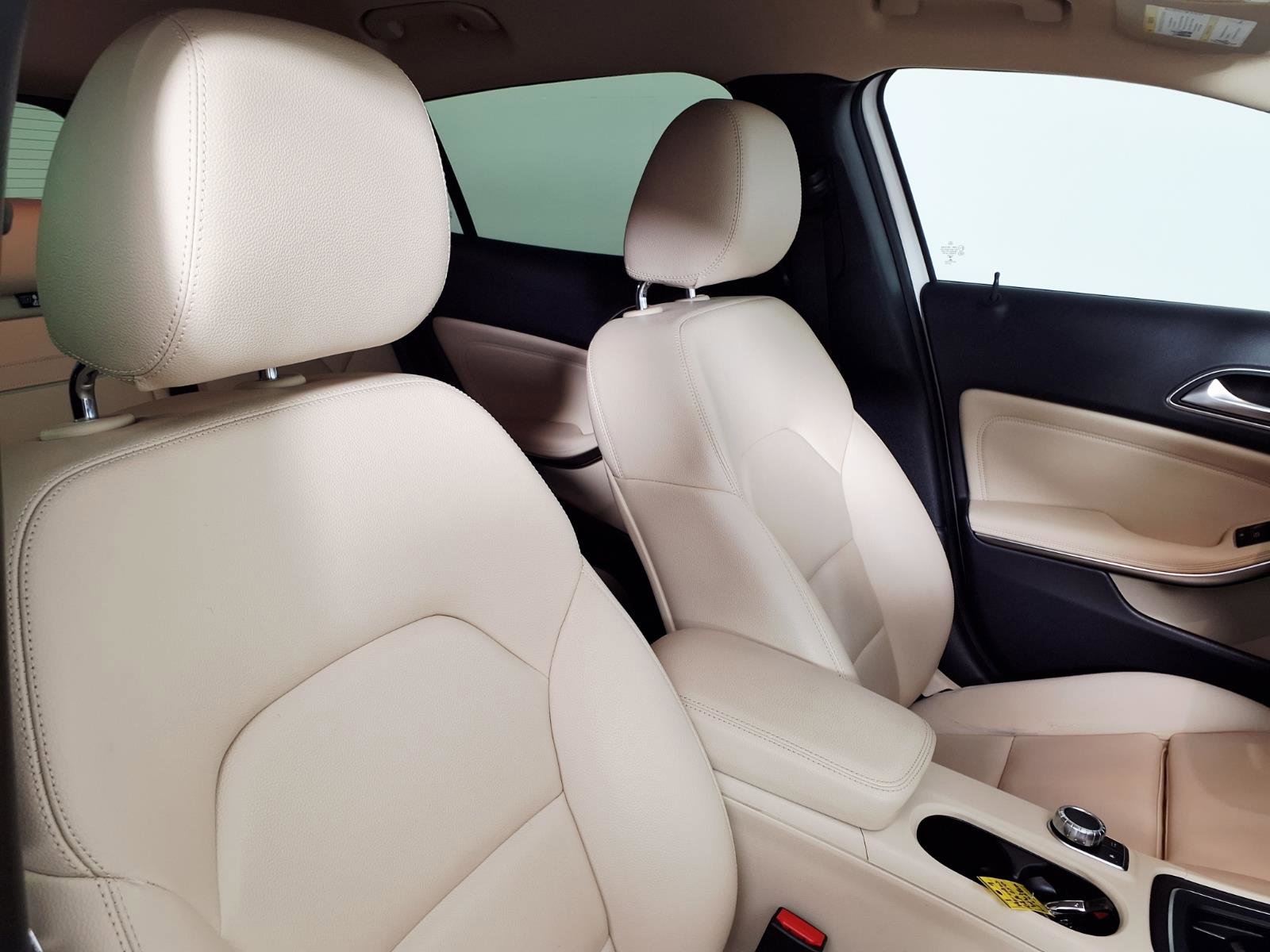 Used 2019 Mercedes-Benz GLA 250 image 10