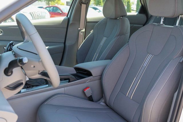 New 2026 Hyundai Elantra Sport image 8