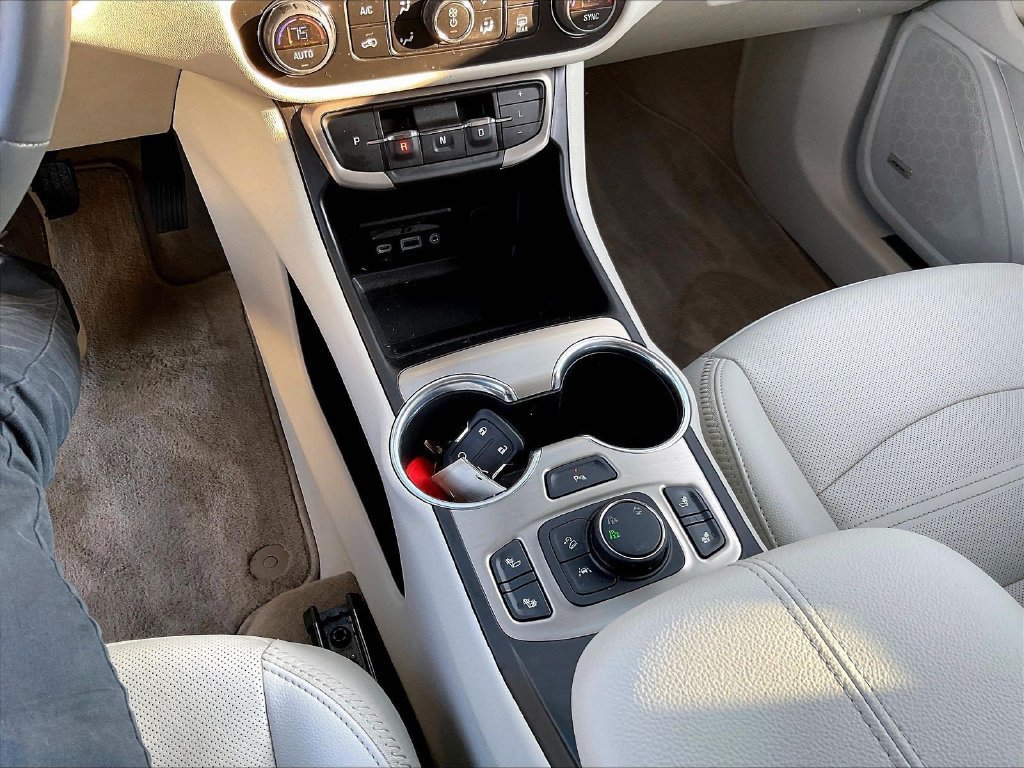 Used 2023 GMC Terrain Denali AWD/4WD image 26