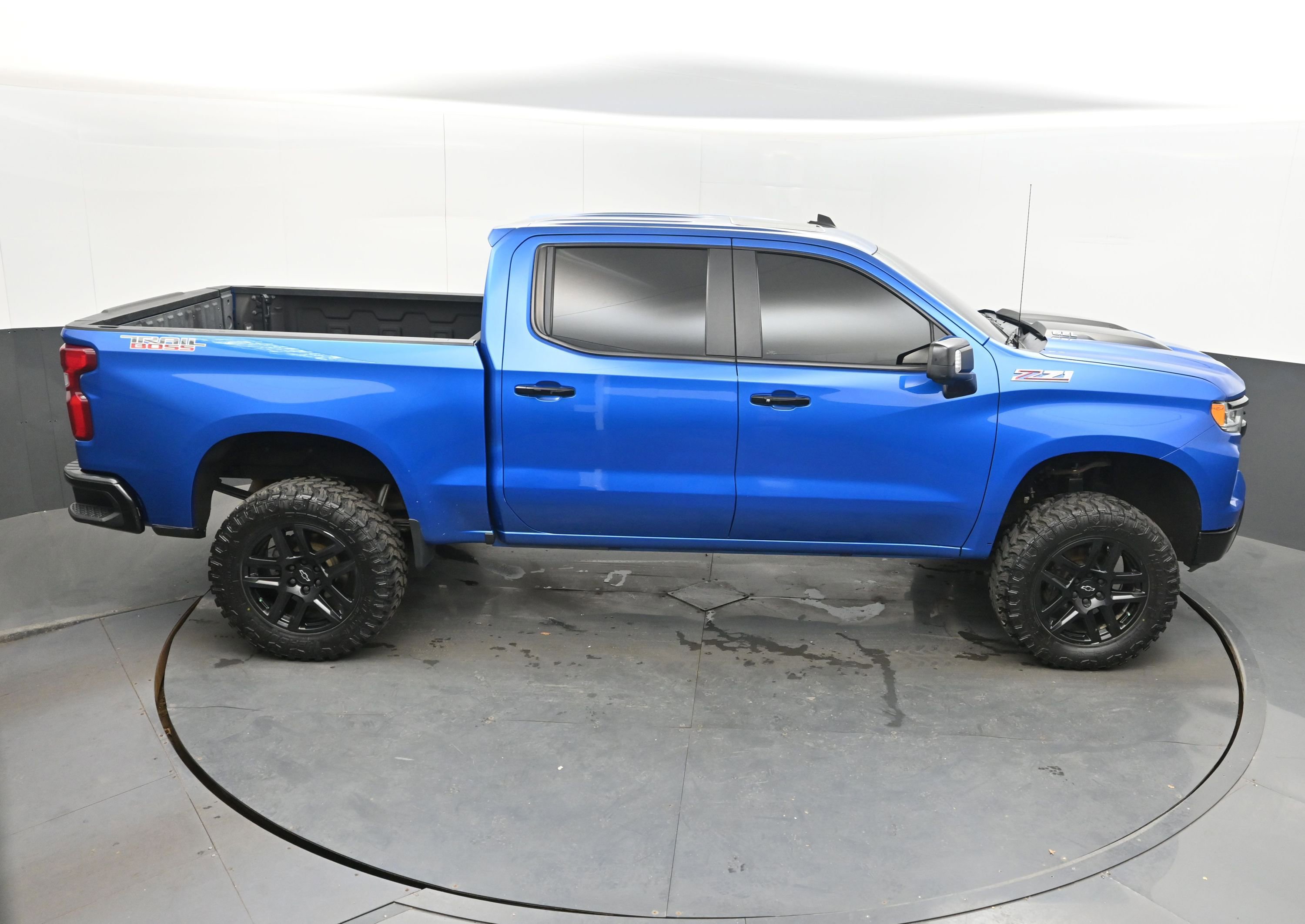 Used 2022 Chevrolet Silverado 1500 LT Trail Boss w/ LT Trail Boss Premium Package image 37