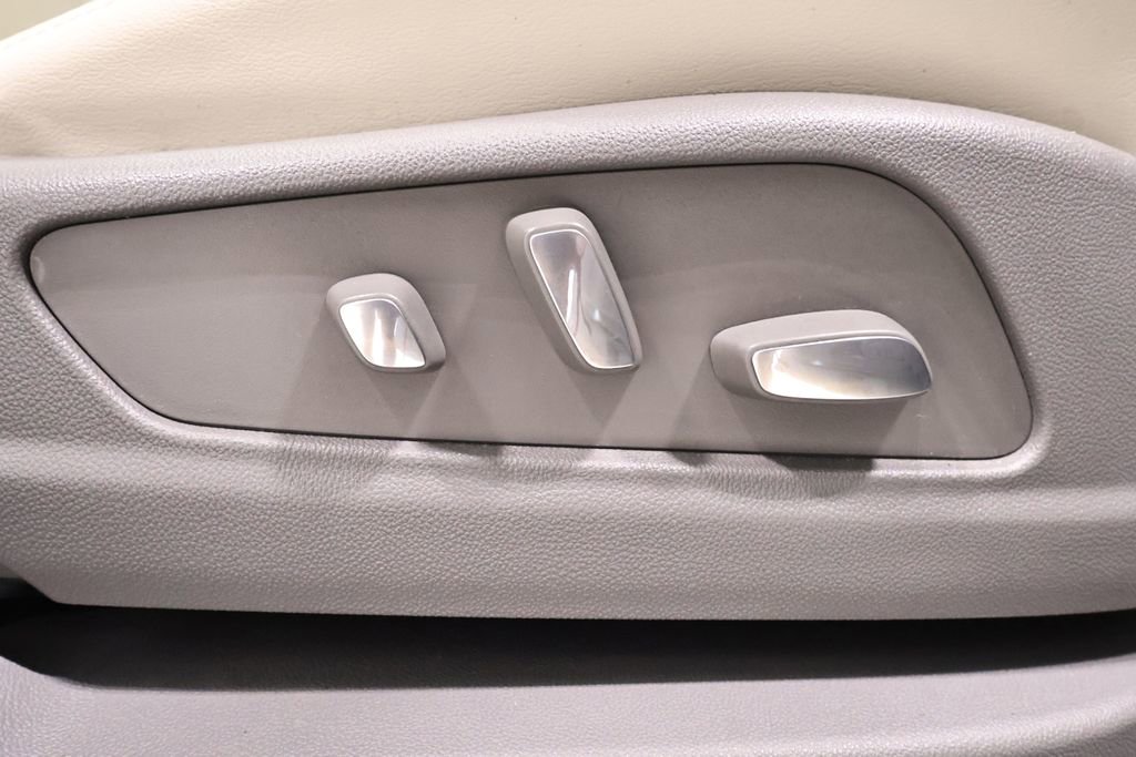 Used 2021 Cadillac XT6 Premium Luxury AWD/4WD image 24