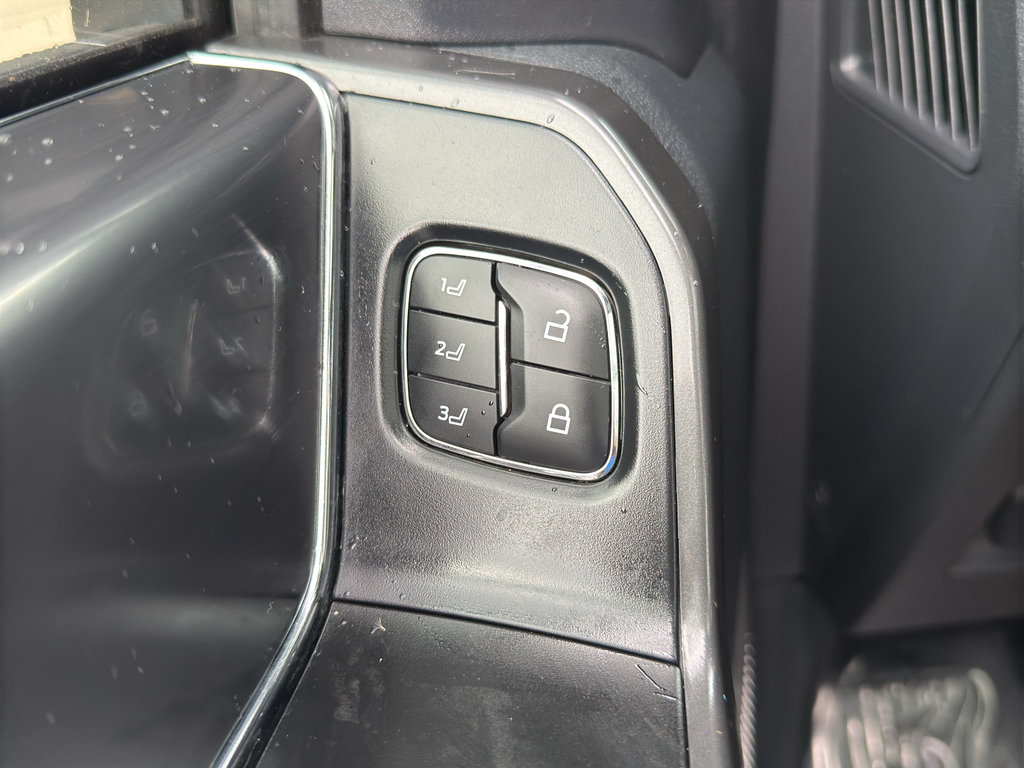 Used 2024 Ford F150 Lariat w/ Equipment Group 502A High AWD/4WD image 14