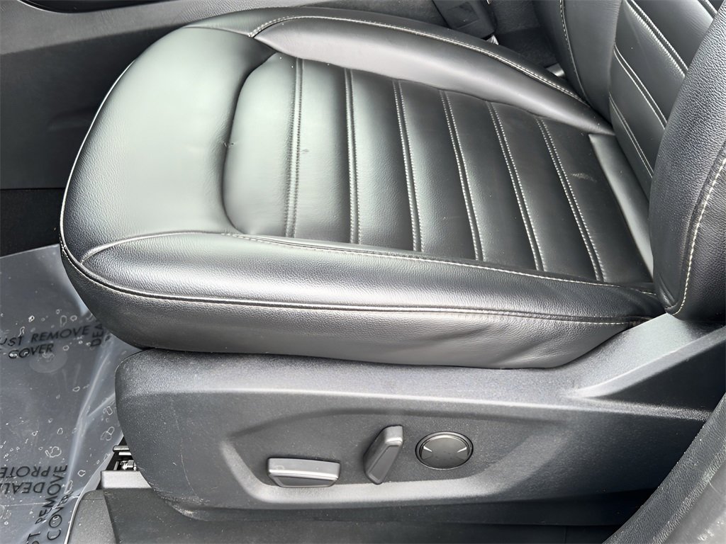 Used 2022 Ford Edge SEL w/ Class II Trailer Tow Package image 25