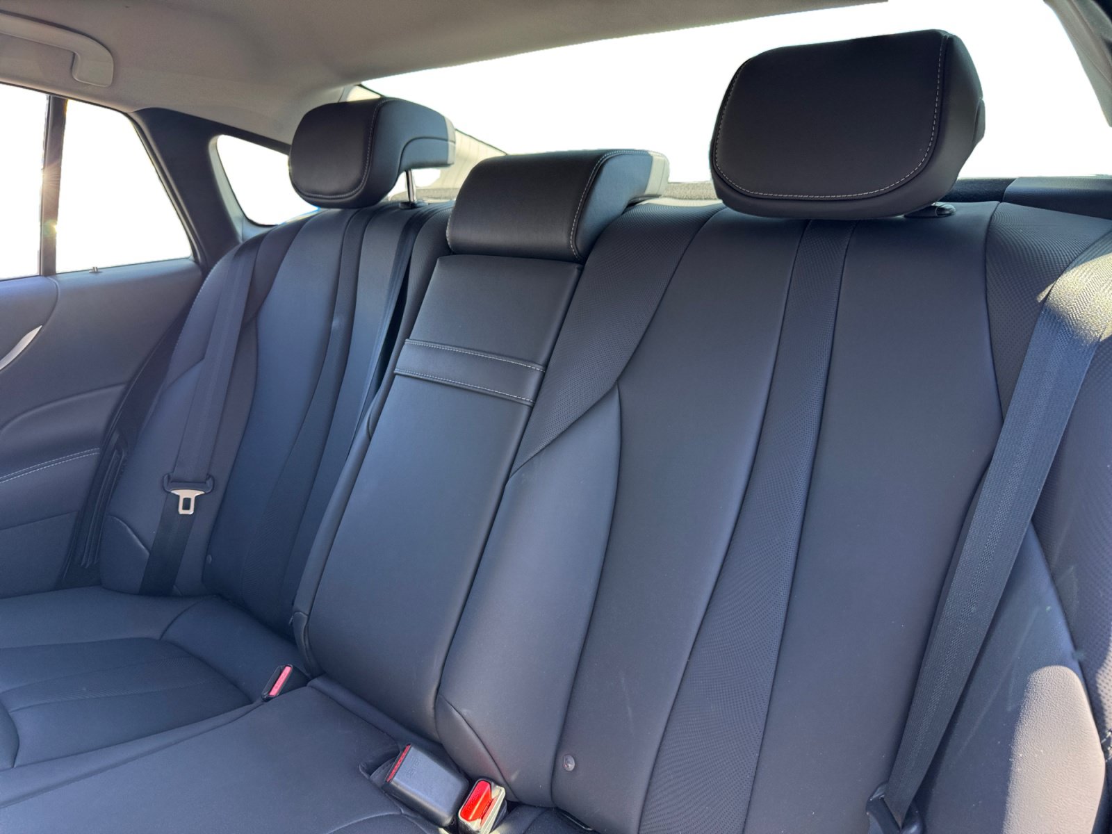 Used 2024 Toyota Mirai w/ Advanced Technology Package RWD image 13