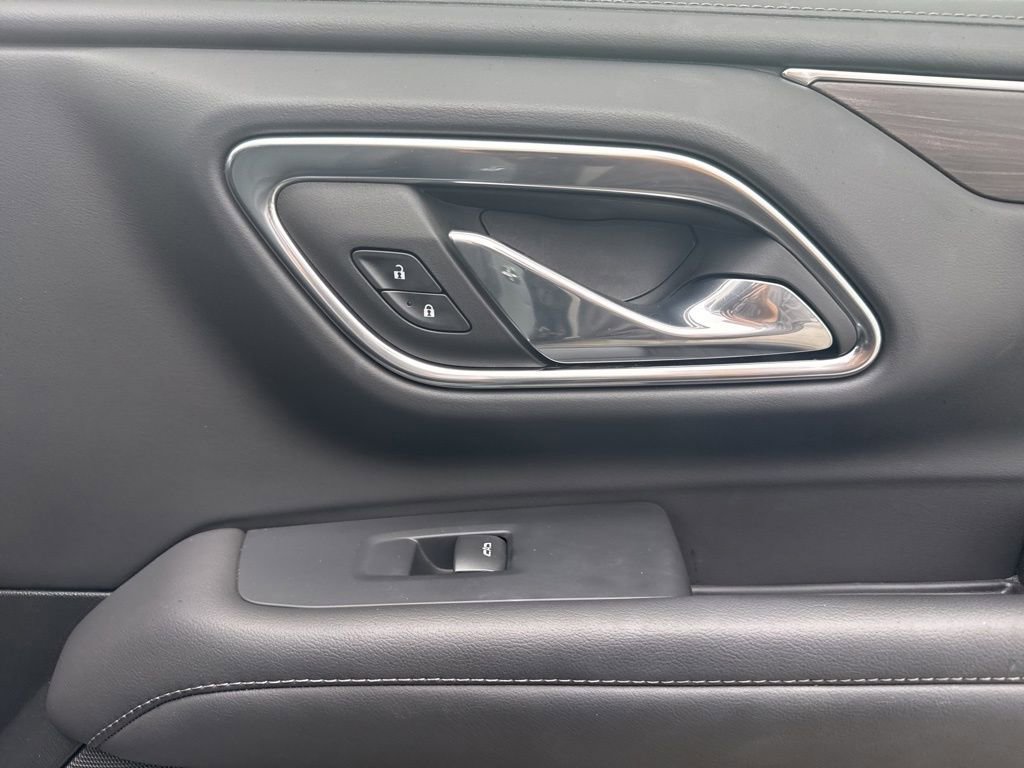 Used 2024 Chevrolet Tahoe Z71 w/ Luxury Package image 37