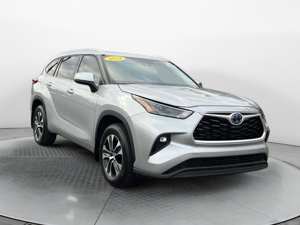 Used 2022 Toyota Highlander XLE