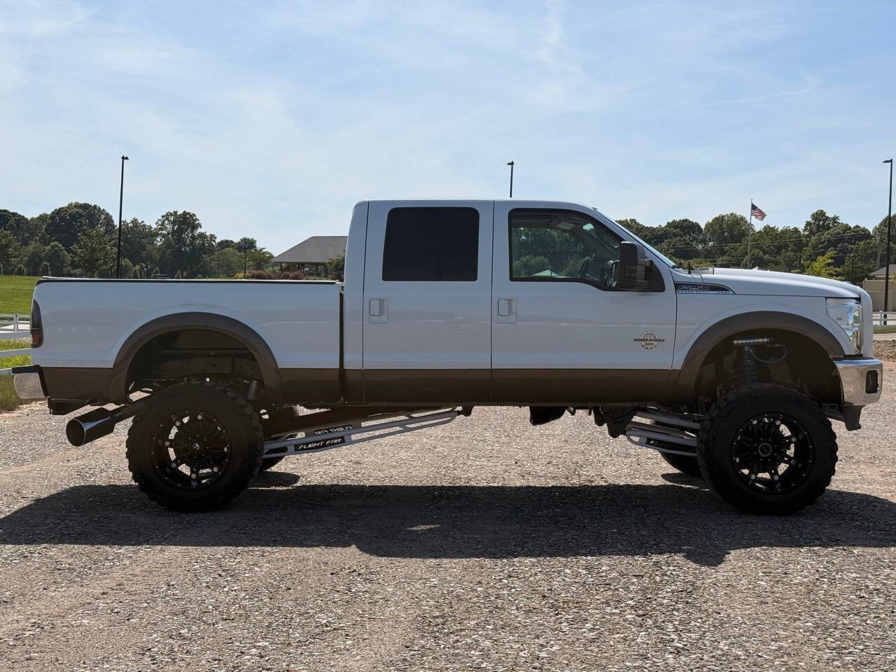 Used 2016 Ford F250 Lariat w/ Lariat Ultimate Package AWD/4WD image 5