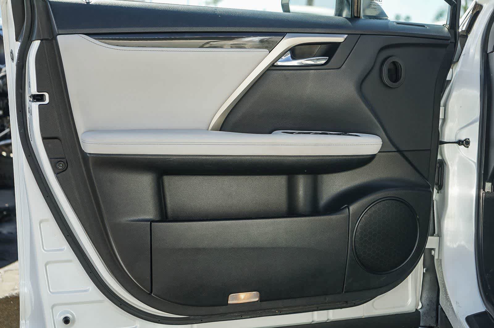 Used 2022 Lexus RX 350 FWD image 16