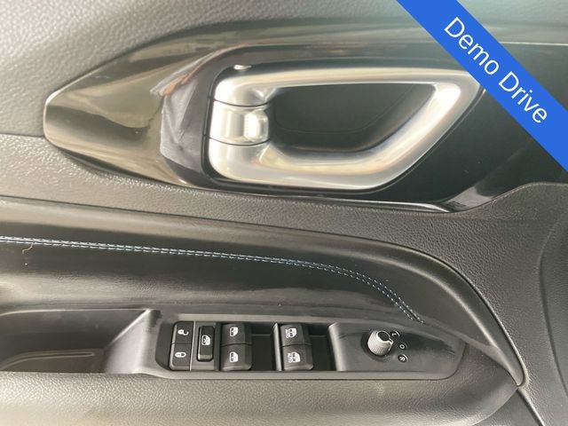 New 2026 Jeep Compass Limited image 13