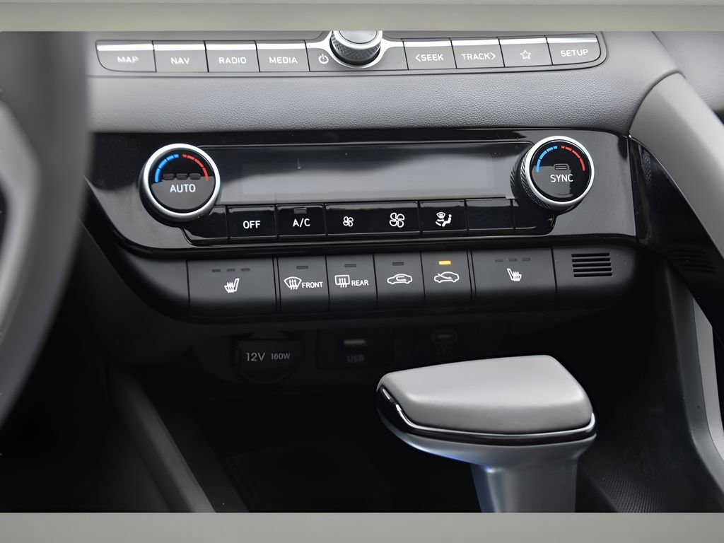 Used 2024 Hyundai Elantra SEL w/ Convenience Package image 33