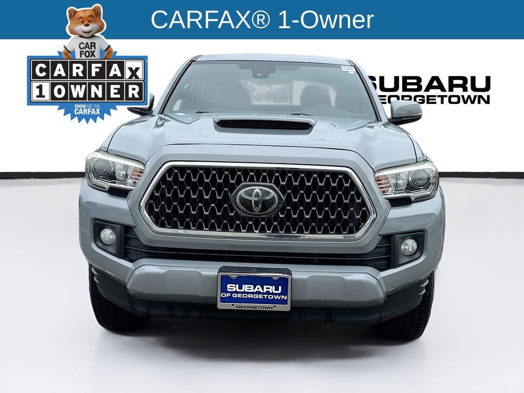 Used 2018 Toyota Tacoma TRD Sport w/ Technology Package RWD image 2