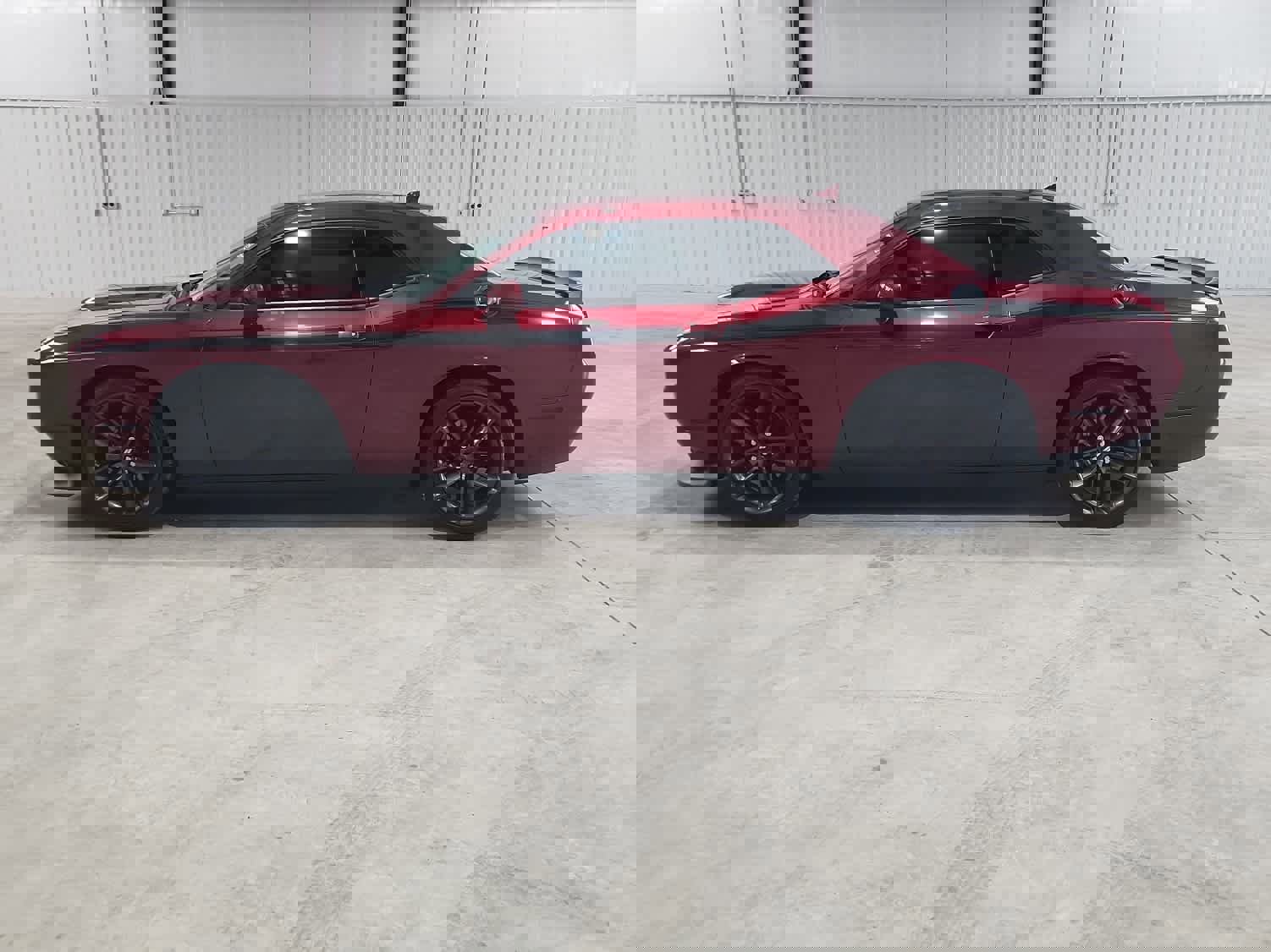 Used 2019 Dodge Challenger GT image 2