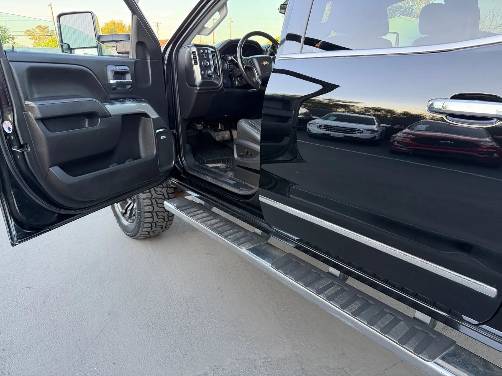 Used 2019 Chevrolet Silverado 3500 LTZ w/ Duramax Plus Package AWD/4WD image 30