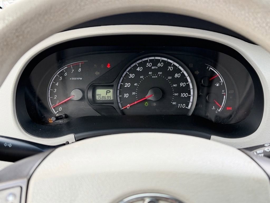 Used 2012 Toyota Sienna LE image 20