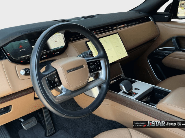 Used 2024 Land Rover Range Rover SE AWD/4WD image 32