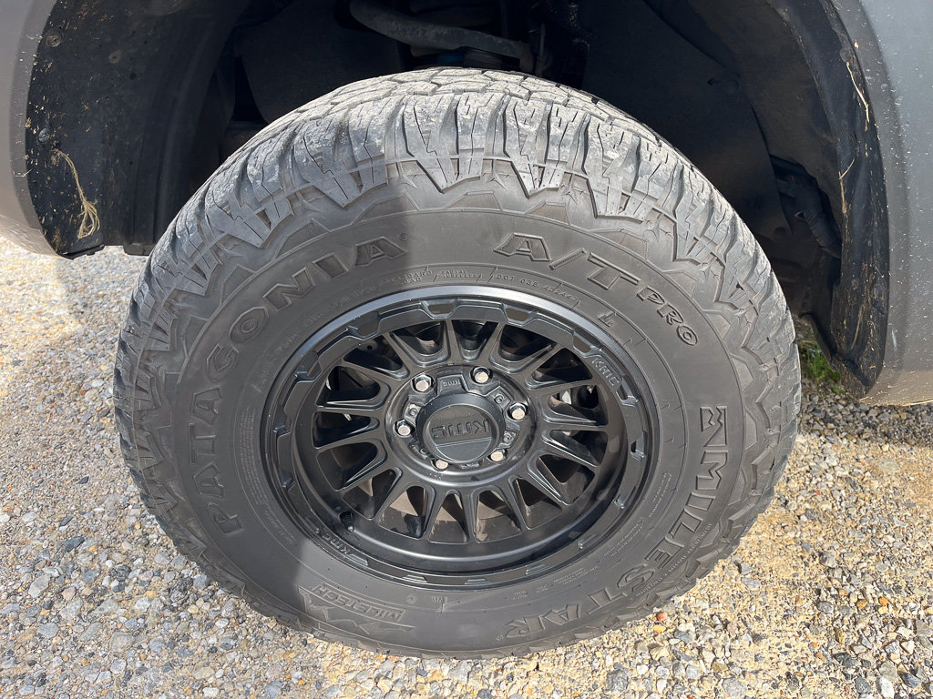 Used 2020 Toyota Tacoma TRD Off-Road AWD/4WD image 3